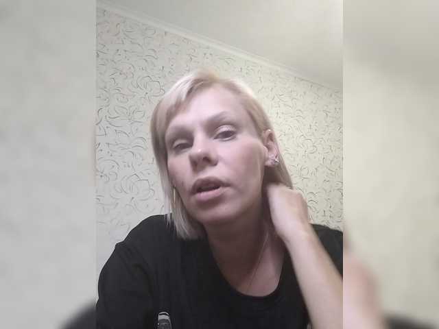 JulieSilver live cam on BongaCams