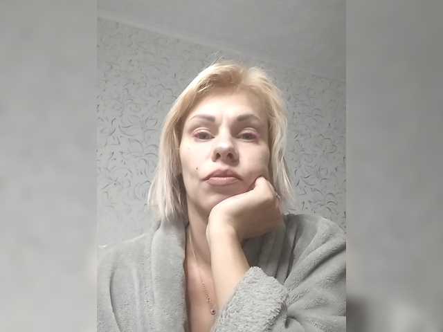 JulieSilver live cam on BongaCams