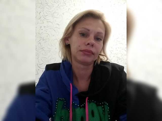 JulieSilver live cam on BongaCams