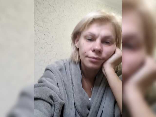 JulieSilver live cam on BongaCams