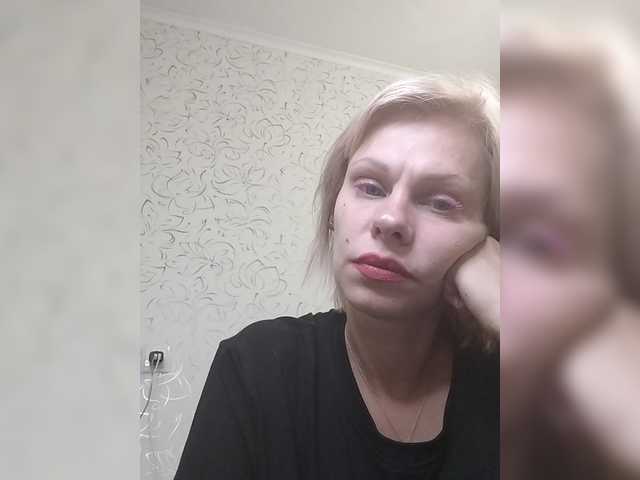 JulieSilver live cam on BongaCams
