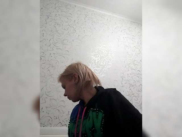 JulieSilver live cam on BongaCams