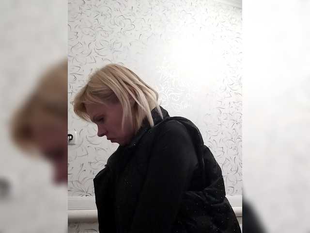 JulieSilver live cam on BongaCams