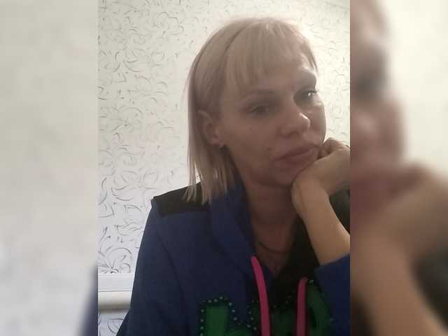 JulieSilver live cam on BongaCams