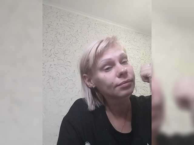 JulieSilver live cam on BongaCams