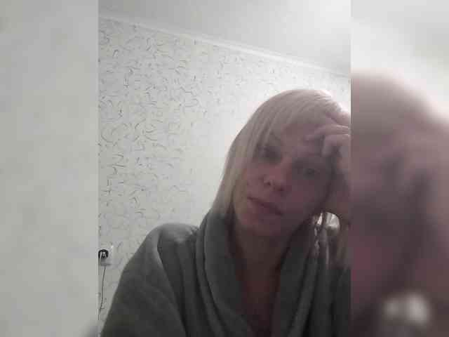 JulieSilver Live Webcam on BongaCams