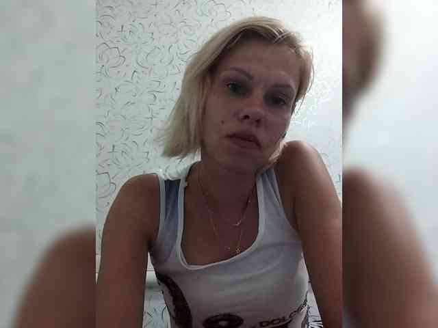 JulieSilver webcam