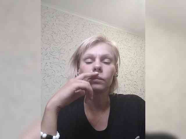 JulieSilver Live Webcam on BongaCams
