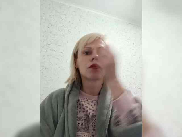 Modella: JulieSilver