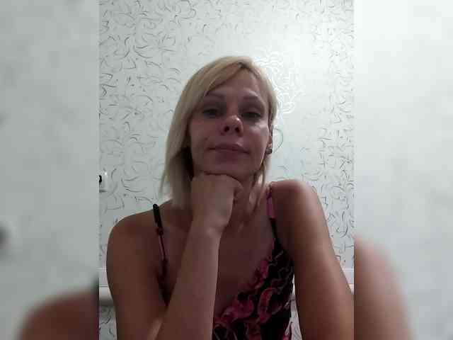 JulieSilver webcam