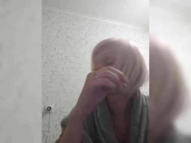 JulieSilver Live Webcam on BongaCams