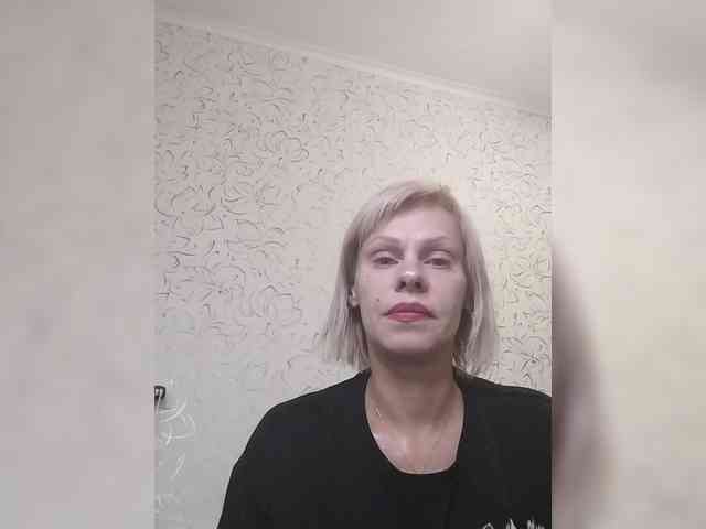 JulieSilver webcam