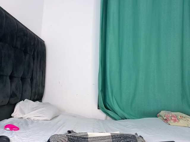 Pretty-Titties live cam on BongaCams