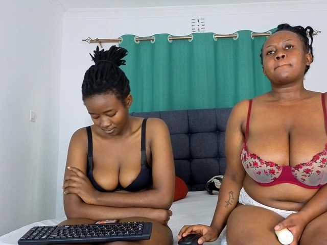 Pretty-Titties live cam on BongaCams