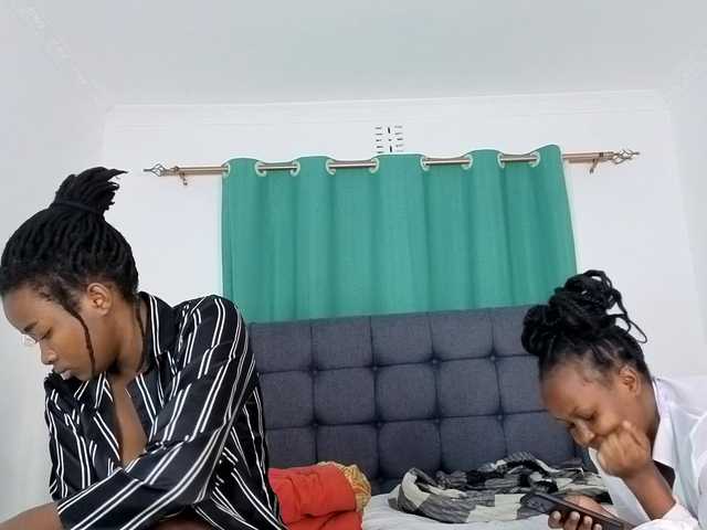 Pretty-Titties live cam on BongaCams