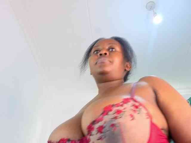 Pretty-Titties webcam