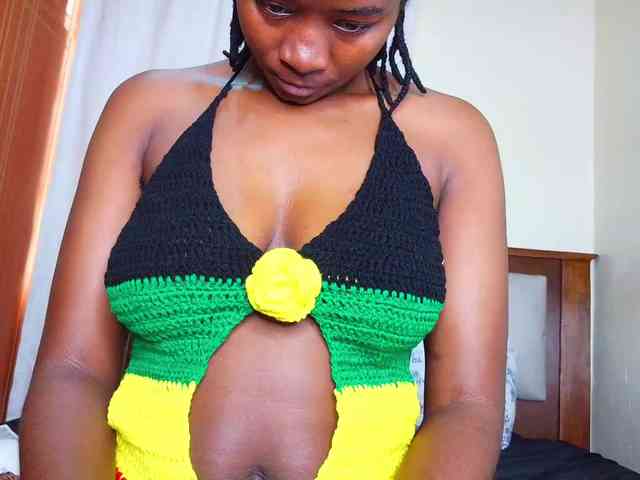 Pretty-Titties webcam
