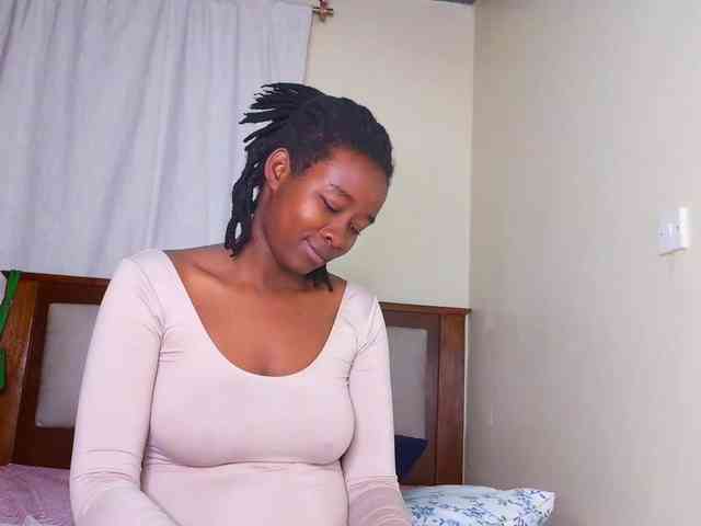 Pretty-Titties webcam