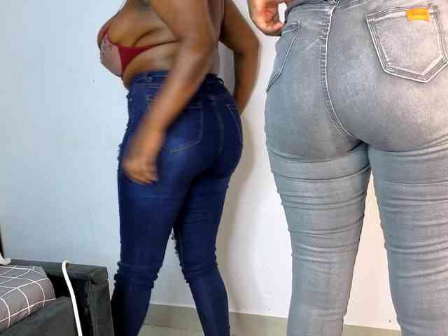 Pretty-Titties webcam