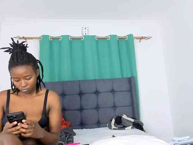 Pretty-Titties webcam