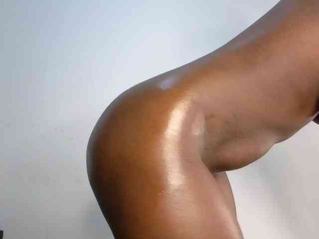 Pretty-Titties webcam