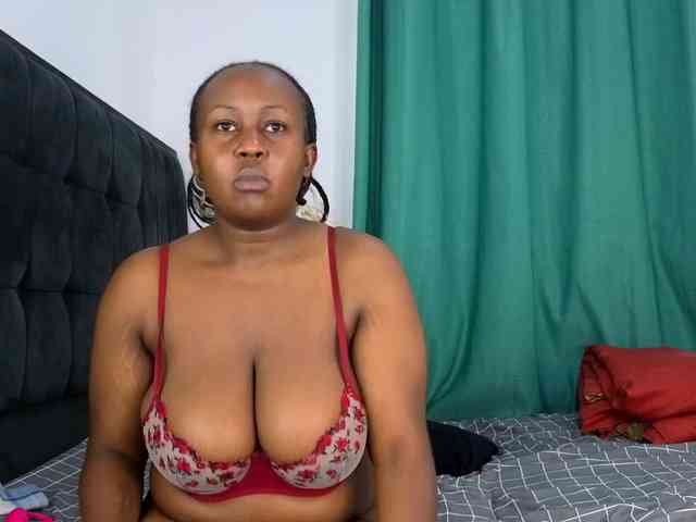 Pretty-Titties webcam