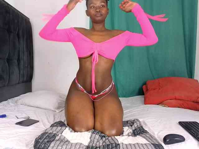 Pretty-Titties webcam