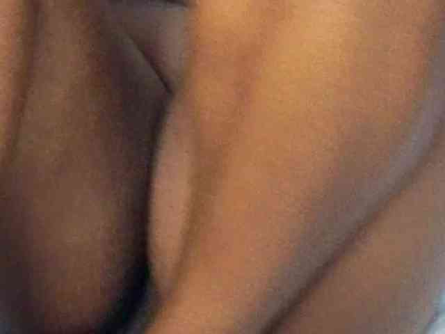 Pretty-Titties webcam