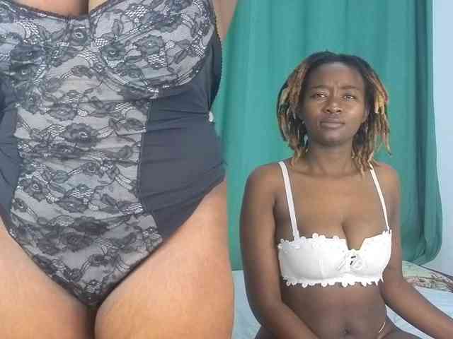 Modelo: Pretty-Titties