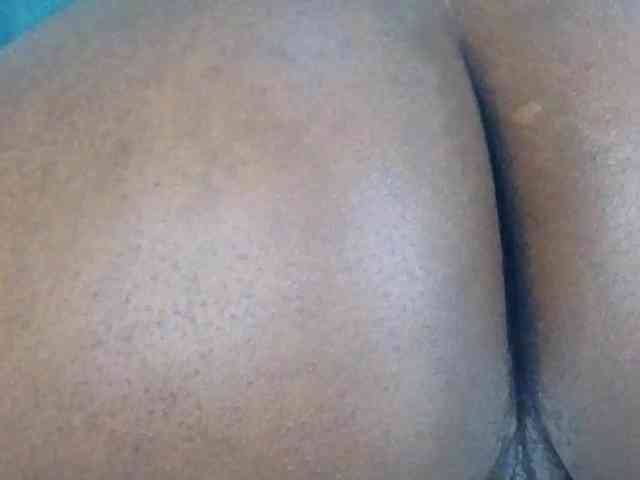 Pretty-Titties webcam