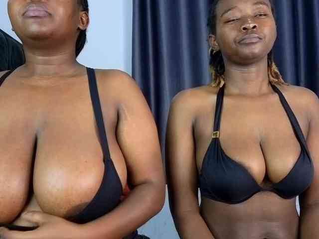 Pretty-Titties webcam