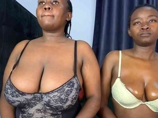 Pretty-Titties webcam