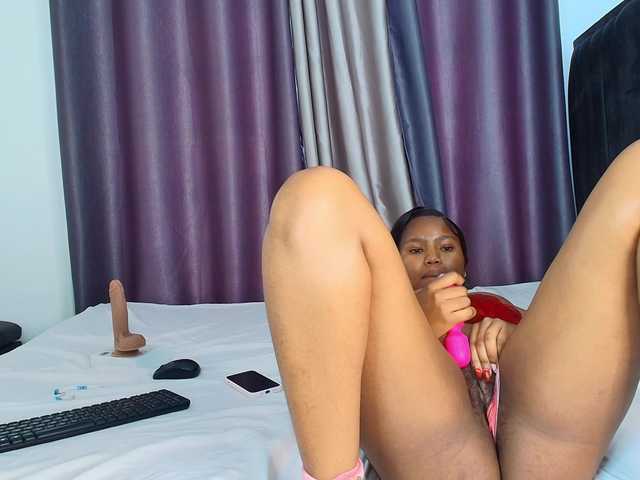 Tasty-titties live cam on BongaCams