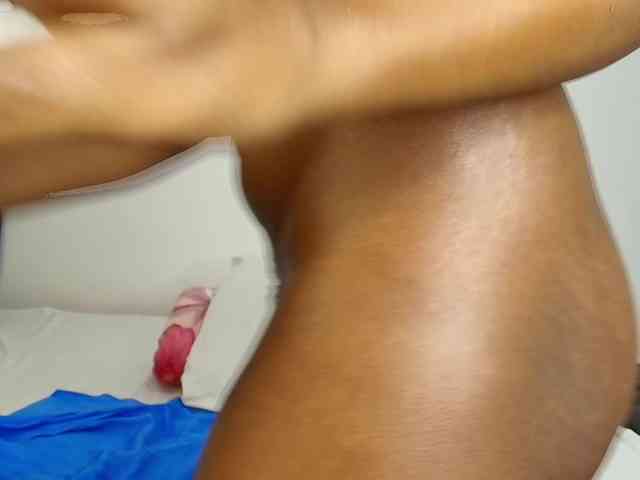 Tasty-titties webcam