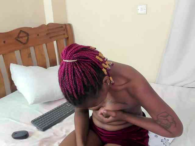 Tasty-titties webcam