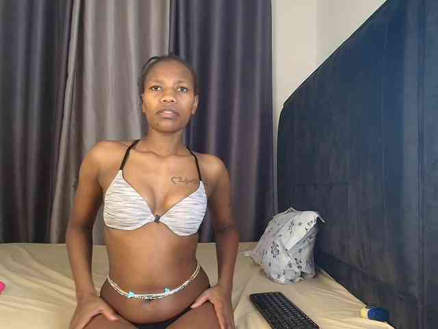 Tasty-titties webcam