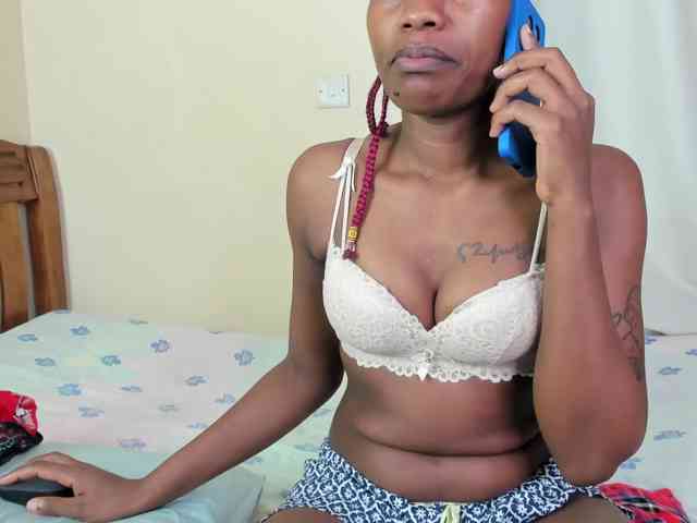 Tasty-titties webcam