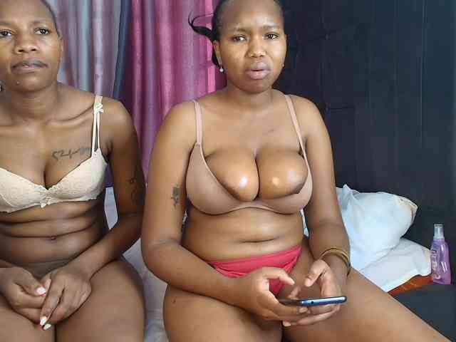 Tasty-titties webcam