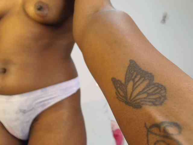 Tasty-titties webcam