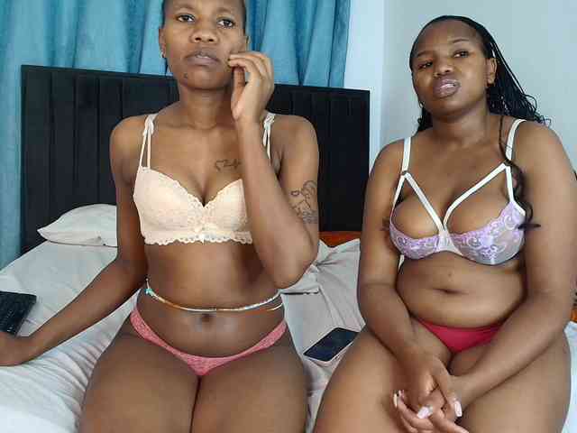 Tasty-titties webcam