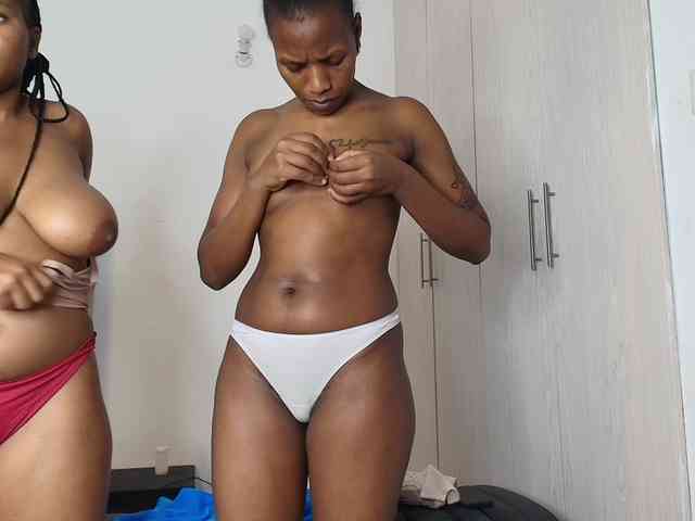 Tasty-titties webcam