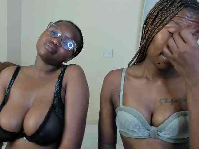 Tasty-titties webcam