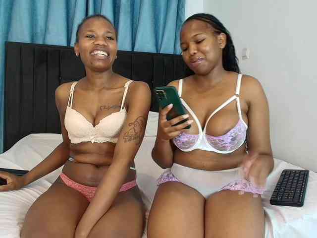 Tasty-titties webcam