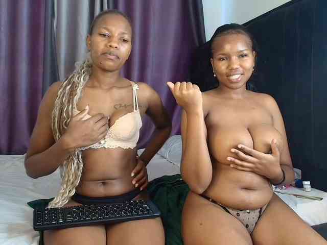 Tasty-titties webcam