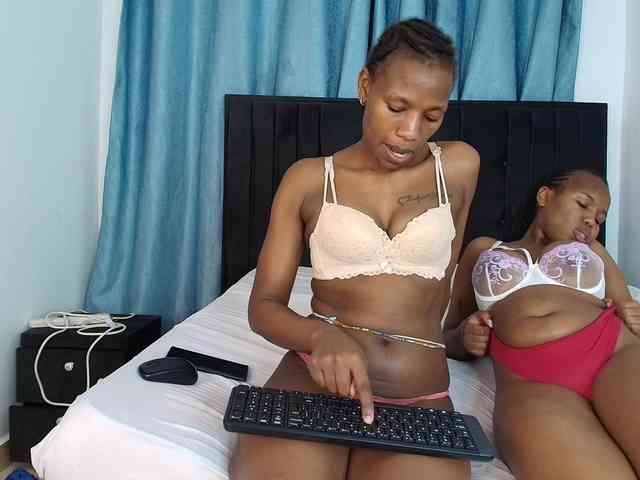 Tasty-titties webcam