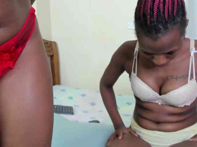 Tasty-titties webcam