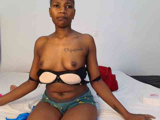 Tasty-titties webcam