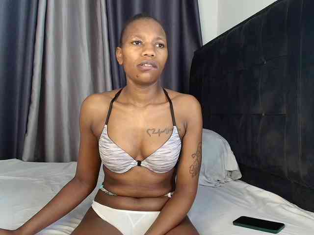 Tasty-titties webcam