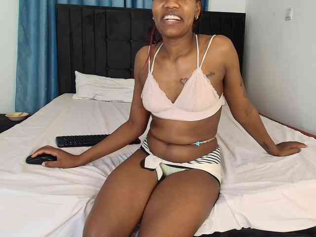 Model: Tasty-titties