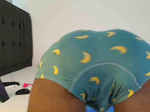 Tasty-titties webcam